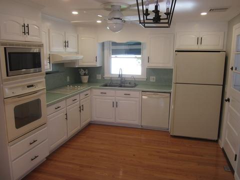 190 Delaney Ave, Chicopee, MA 01013 photo 7