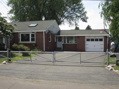 190 Delaney Ave, Chicopee, MA 01013 photo 3