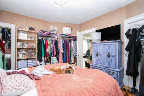 15 Greendale Ave, Worcester, MA 01606 photo 9