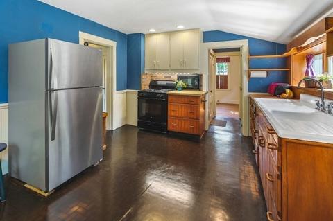 149 Leavitt St, Hingham, MA 02043 photo 4