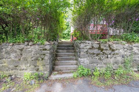 2 Maxwell Ct, Worcester, MA 01607 photo 5