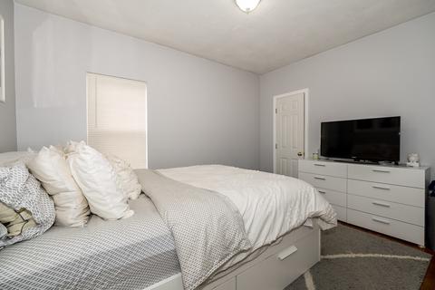 2 Maxwell Ct, Worcester, MA 01607 photo 7