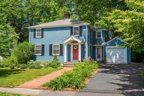 15 Lewis St, Needham, MA 02492 photo 1