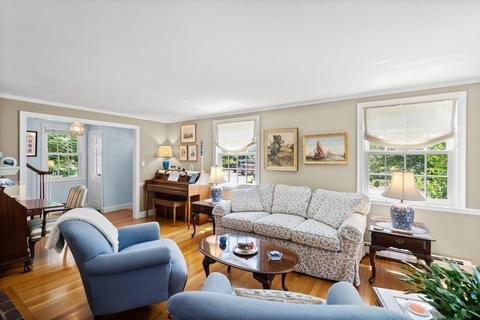 15 Lewis St, Needham, MA 02492 photo 4