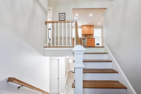 93 Mackintosh Ave, Needham, MA 02492 photo 30