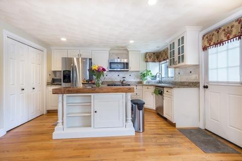 2 Gerald Rd, Stoneham, MA 02180 photo 10