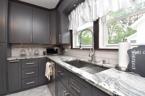 90 Jenness St, Springfield, MA 01104 photo 8