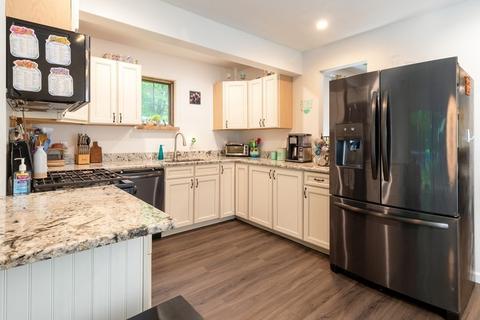 26 Page Ave, Ashburnham, MA 01430 photo 10