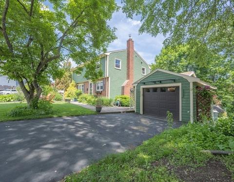 62 Matthies St, Beverly, MA 01915 photo 2