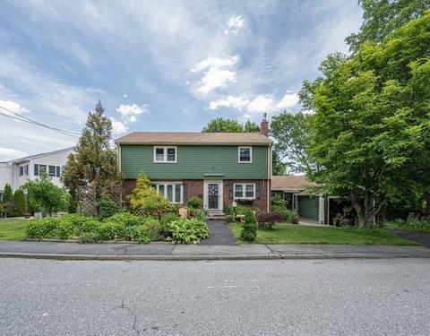 62 Matthies St, Beverly, MA 01915 photo 5