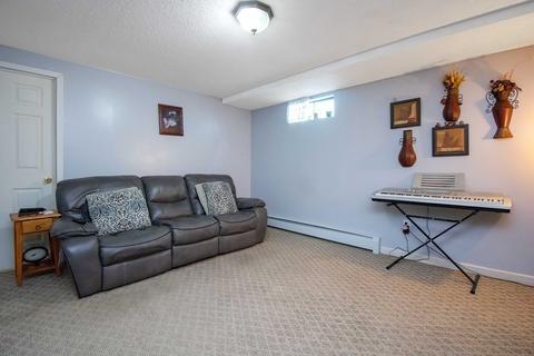62 Bither St, Springfield, MA 01118 photo 18