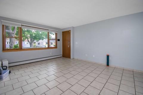62 Bither St, Springfield, MA 01118 photo 4