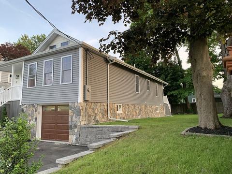 13 Damon St, Danvers, MA 01923 photo 2