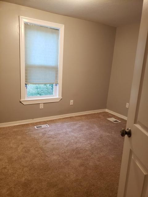 591 Union St, Springfield, MA 01109 photo 8