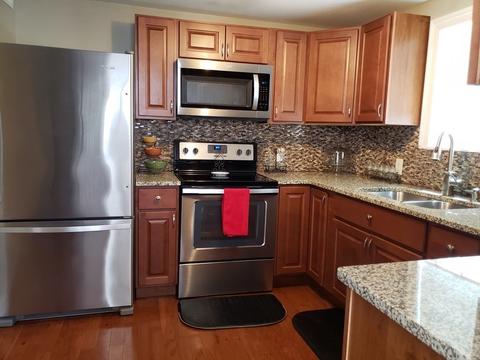 591 Union St, Springfield, MA 01109 photo 5