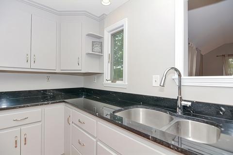 4 Forest St, Franklin, MA 02038 photo 10