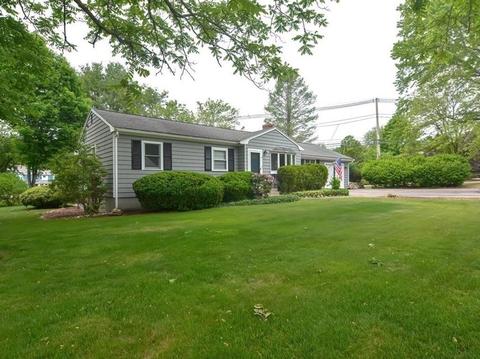 4 Forest St, Franklin, MA 02038 photo 2