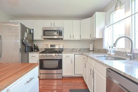 18 Heritage Path, Millis, MA 02054 photo 7