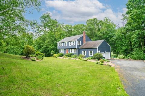 1 Leone Ln, Mendon, MA 01756 photo 2