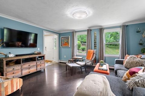 1 Leone Ln, Mendon, MA 01756 photo 18