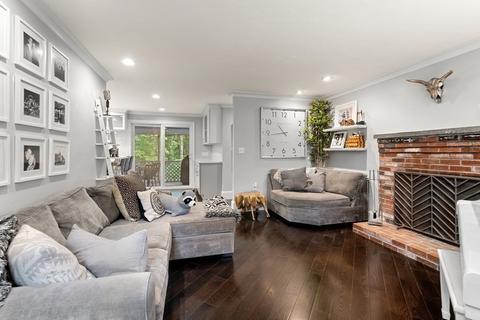 1 Leone Ln, Mendon, MA 01756 photo 11