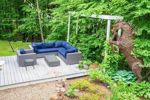 1 Leone Ln, Mendon, MA 01756 photo 5