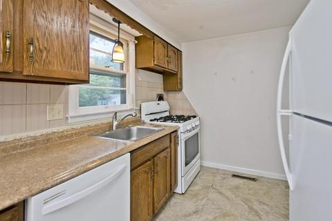 688 Parker St, Springfield, MA 01129 photo 27