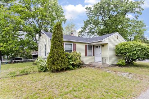688 Parker St, Springfield, MA 01129 photo 4