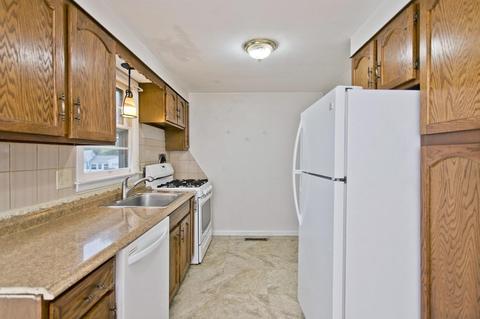 688 Parker St, Springfield, MA 01129 photo 26
