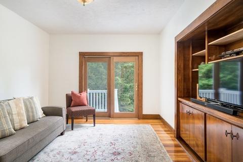 16 Henderson St, Needham, MA 02492 photo 9