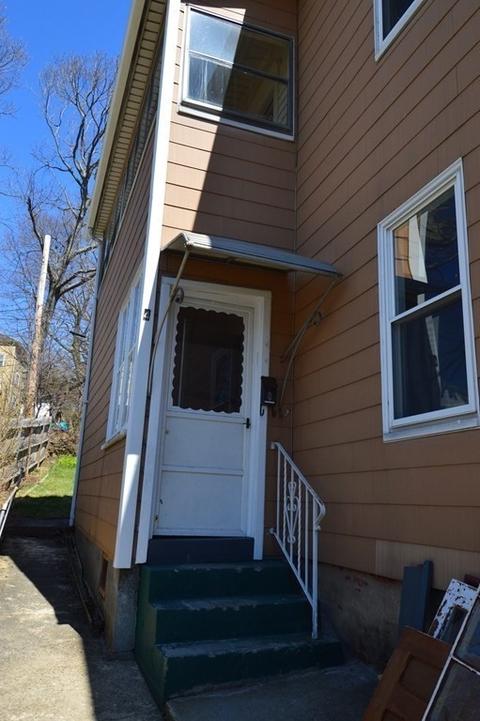 4 Maxwell Ct, Worcester, MA 01607 photo 3