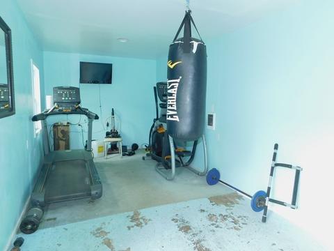 87 Euclid Ave, Springfield, MA 01108 photo 30