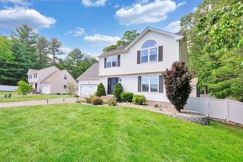 58 Emeline Ct, Springfield, MA 01128 photo 3