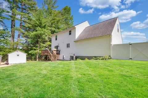 58 Emeline Ct, Springfield, MA 01128 photo 6