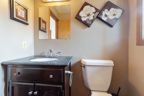 2 Pinehill Rd, Framingham, MA 01701 photo 34