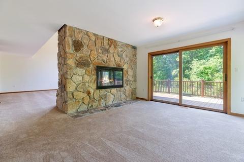 2 Pinehill Rd, Framingham, MA 01701 photo 12