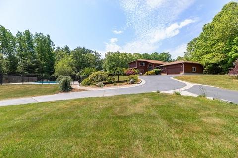 2 Pinehill Rd, Framingham, MA 01701 photo 7