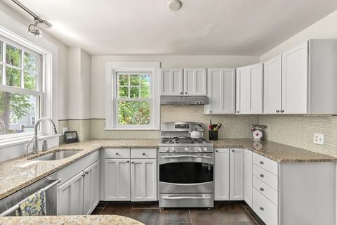 24 Daniel St, Newton, MA 02459 photo 12