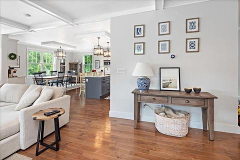 8 Planters Ln, Hingham, MA 02043 photo 14