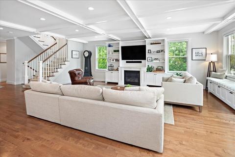 8 Planters Ln, Hingham, MA 02043 photo 8