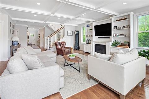 8 Planters Ln, Hingham, MA 02043 photo 9