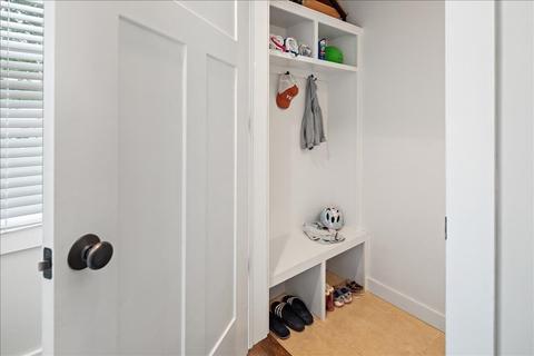 8 Planters Ln, Hingham, MA 02043 photo 17