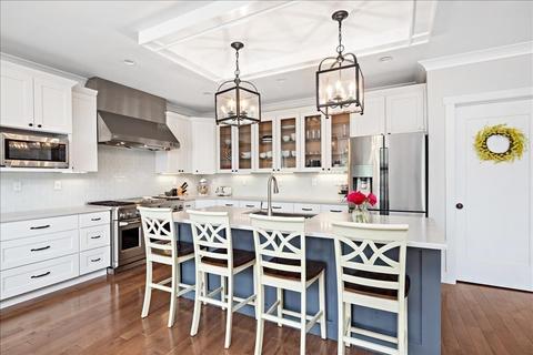 8 Planters Ln, Hingham, MA 02043 photo 3