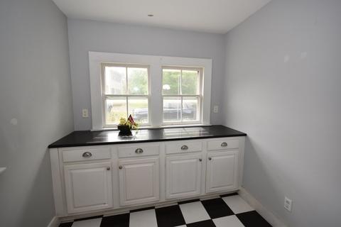 388 Pine St, Amherst, MA 01002 photo 13