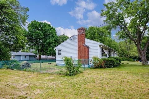 135 Lloyd Ave, Springfield, MA 01119 photo 18