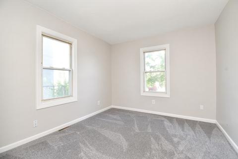 105 Lyons St, Springfield, MA 01151 photo 17