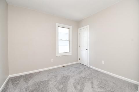 105 Lyons St, Springfield, MA 01151 photo 16