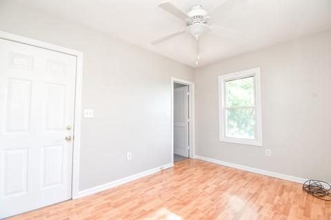 105 Lyons St, Springfield, MA 01151 photo 27