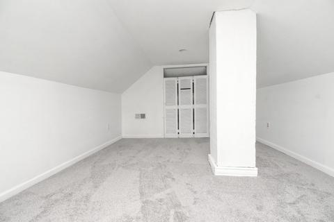 105 Lyons St, Springfield, MA 01151 photo 31
