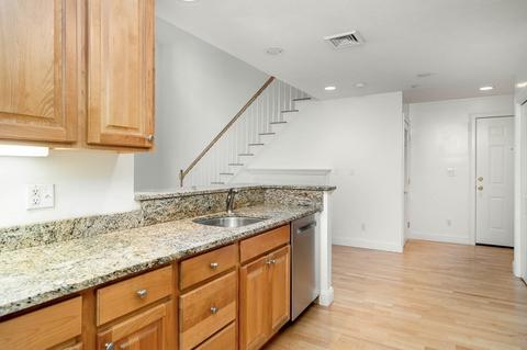 29 Maple St #L, Canton, MA 02021 photo 9